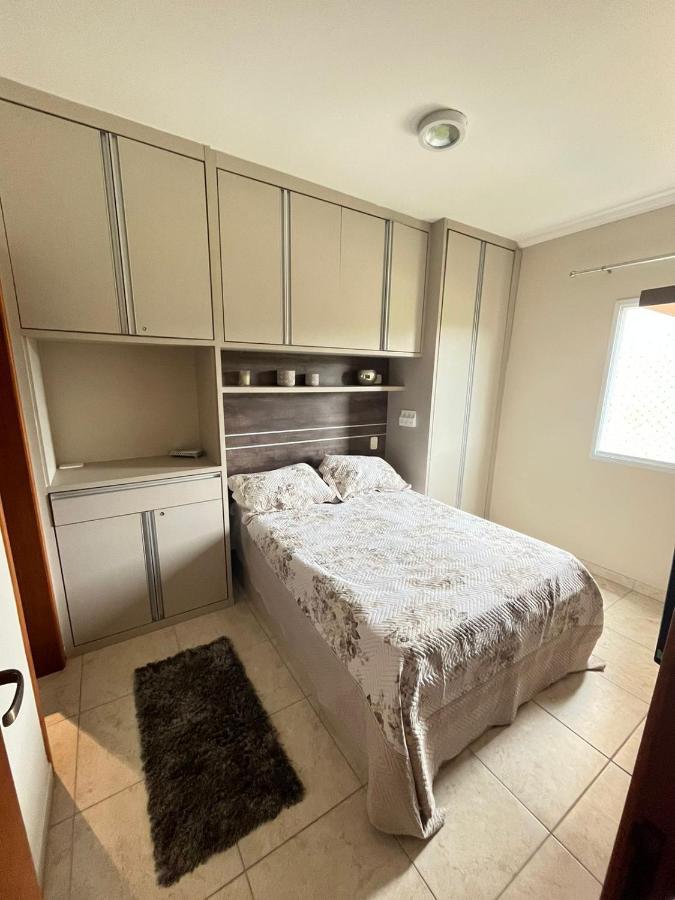 Apartamento Belo Apto Familiar, 4 Min Toninhas *